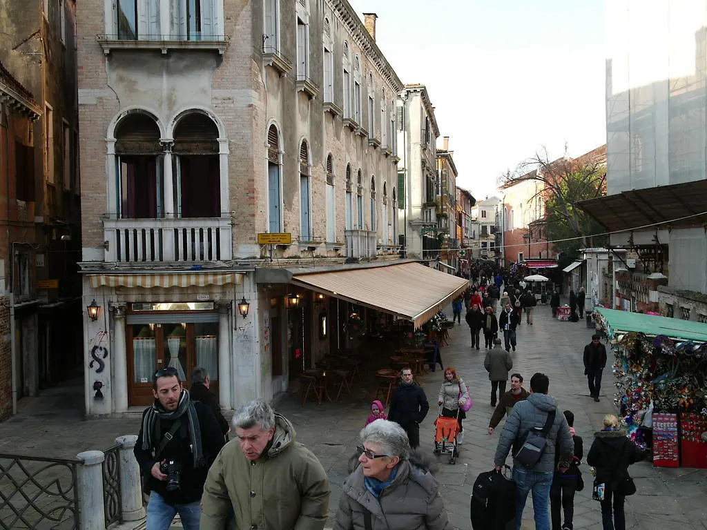 Veniceluxury 0*, Venedig